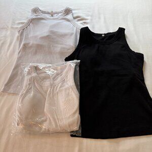 Pack of 3 Rib Knit Tank Tops, 2 White, 1 Black, Unbranded, Size Medium